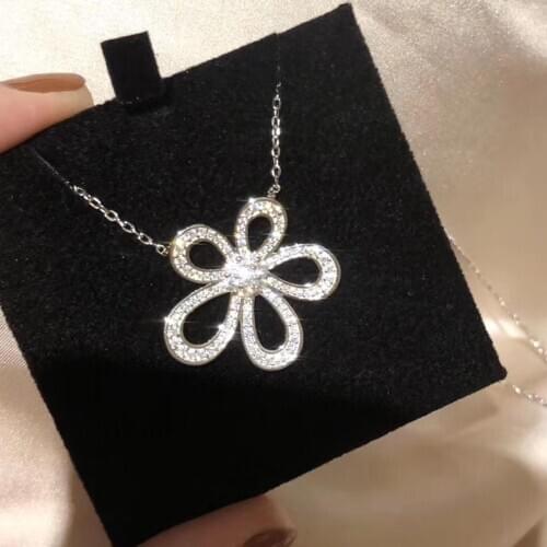 Women Sun Flower Five Petals Full Rhinestone Silver Plated Necklace Jewelry Gift