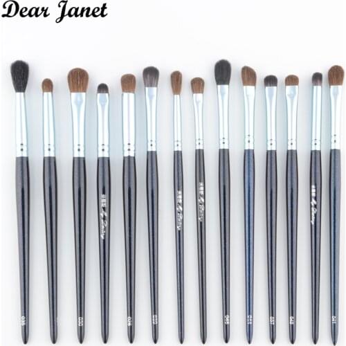 1 Piece Eye shadow makeup brushes Wood handle Concealer Make up brushes Blending brush detail Eye contour sculpting