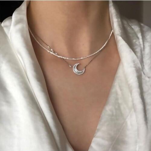 Simple Moon Pendant Necklace For Women Net Hot Trend Fine Jewelry Gypsophila Sparkling Clavicle Chain SAN337