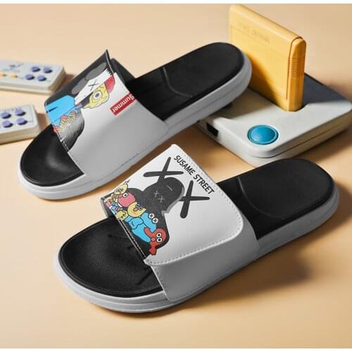 New Stylish Cartoon Graffiti Mens Flip-flops Summer Couple Sport Beach Slides Women Comfortable Printing Rubber Slippers Men