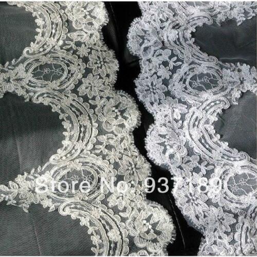 Noble Royal Elegant Ivory White Top Quality European Luxury 3 Meters Long Aesthetic Lace Bridal Veil Wedding Accessories Dress