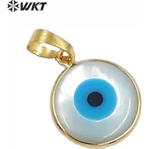 WT-P628 Wholesale new approach unique design gold color bezel eye pendant raw shell round evil eye pendant