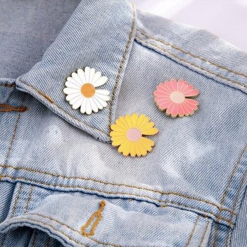 Little Daisy Brooch Corsage Metal Alloy Korean Style Men and Women Decoration Small Fresh Trend Badge Safety Pin