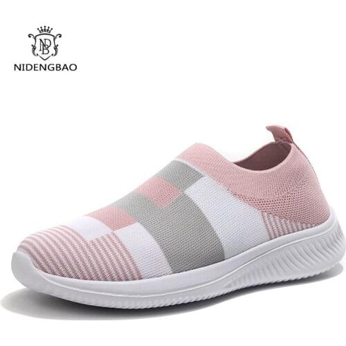 Large Size 41 42 Women Flat Shoes Comfortable Middle-aged Elderly Mom Shoes Slip on Lazy Loafers Mesh Trainers Zapatos Mujer