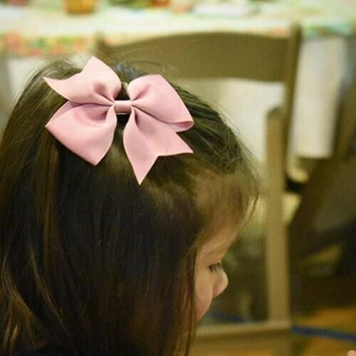 10pcs/lot 9.5*7.5 CM Cute Solid Color Dovetail Bow Hair Clips Baby Girls Bowknot Hairpin Newborn Headdress Photo Props