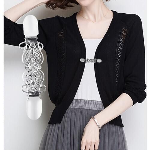 Hot New Women Cardigan Sweater Blouse Shawl Brooch Shirt Collar Retro Duck Clip Clasps Charm Acc Gift Carved Flower Jewelry