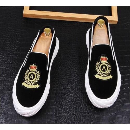 2020 Brand New Arrival Men Fashion Loafers Print Tiger Embroidery Wedding Shoes Moccasins Male Homecoming Men Sneakers