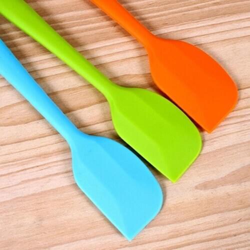 Silicone Baking Scraper Non-Stick Kitchen Spatula Ice Cream Scoop Mixer Cake Butter Mixing Tool Kitchen Pastry Scraper