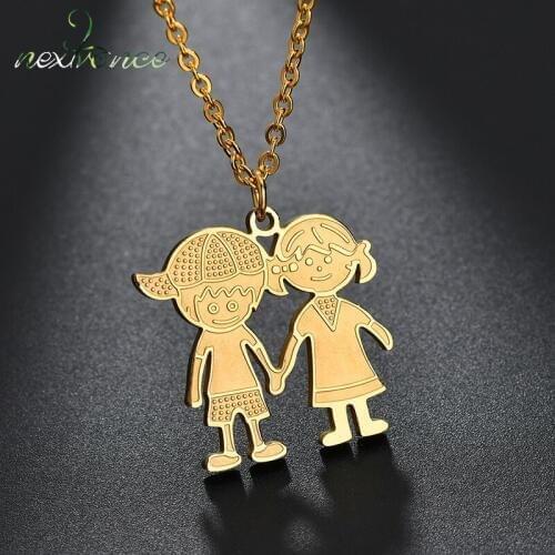 Nextvance Boy Girl Hand with Hand Pendant Necklace Figure Shape Family Couple Necklaces for Friend Lover Gift Dropshipping