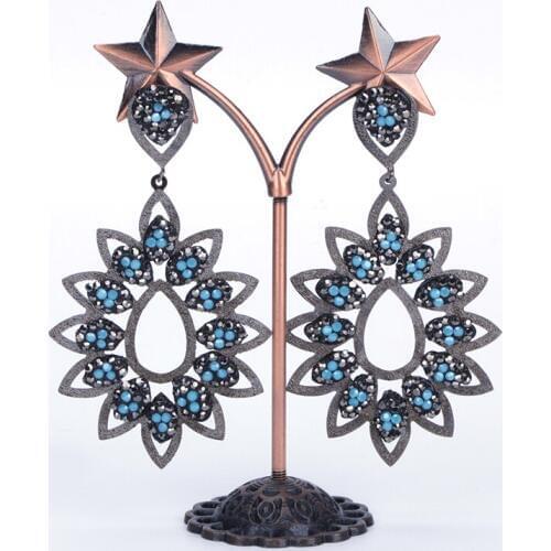 Dankaishi Trendy Big Crystal Earrings Blue Crystal Stones Pave with Rhinestone Hanging Earrings for Women Mujer Gift Vintage