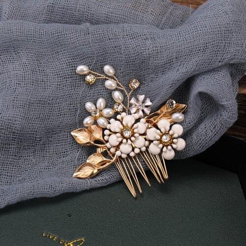Pearl Flower Small Hair Comb Hair Accessories For Women Elegant Women Hair Jewelry Wedding Accessories