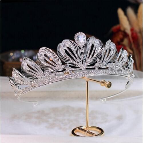 CC Wedding Crown Tiara Hairbands Elegant Engagement Wedding Hair Accessories for Women Bridal Jewelry Shine Cubic Zircon FO08