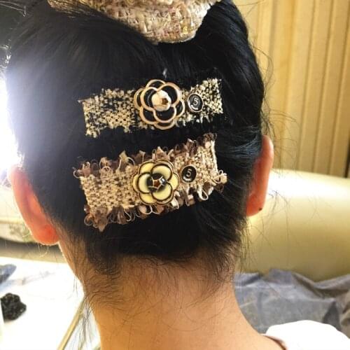 Korean Big Enamel Camellia Hair Clip for Women luxury Strip 5 letter Hair Pins Girls Paris Accessoires tiara Z318