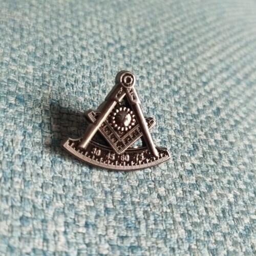 1PCS 1" Past Grand Master Lodge Masonic Freemason Hat Jacket Tools Lapel Pin