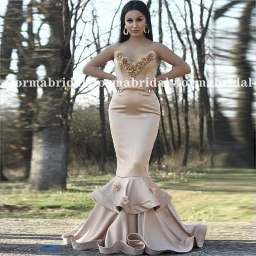 Champagne Mermaid Evening Dresses With Flowers 2021 V-Neck Tered Skirt Satin Prom Dress Robe De Bal Celebrity Dresses