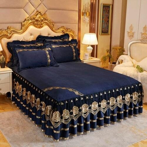 Blue Luxury Court Style Bedding European Wedding Linens Lace Bed Dress Queen Size Crystal Velvet Home Textile.bed spread queen