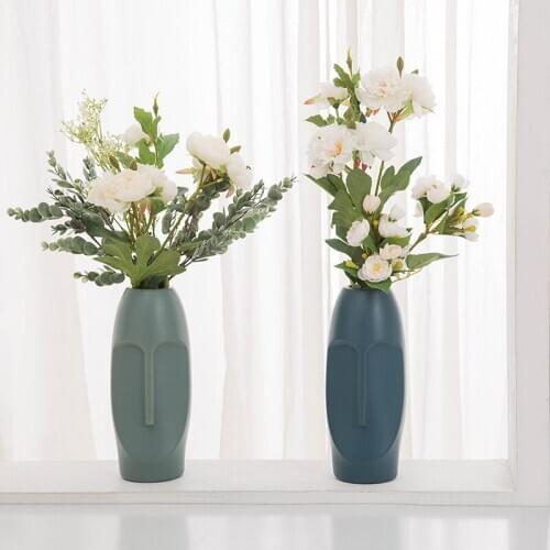 DOORSACCERY Plastic Flower Vases China