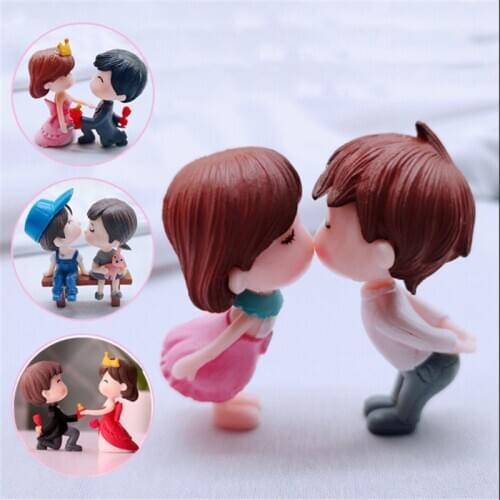 Romantic Propose Cake Decoration Tools DIY Cake Topper Couple Kissing Mini Doll Party Wedding Favor Decoration Valentines Day