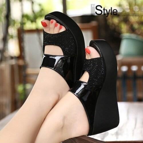 Large Size Sandals Slippers Womens Outer Wear Fashion New Thick-soled Sponge Cake Slope with Ladies Fish Mouth Sandals