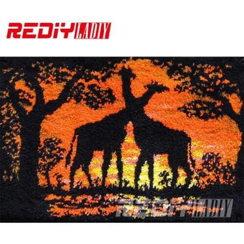 Latch Hook Rug Crocheting Tapestry Kits for Embroidery African Giraffe Lovers Pillows DIY Carpet Rug Handicraft Gift Floor Mat