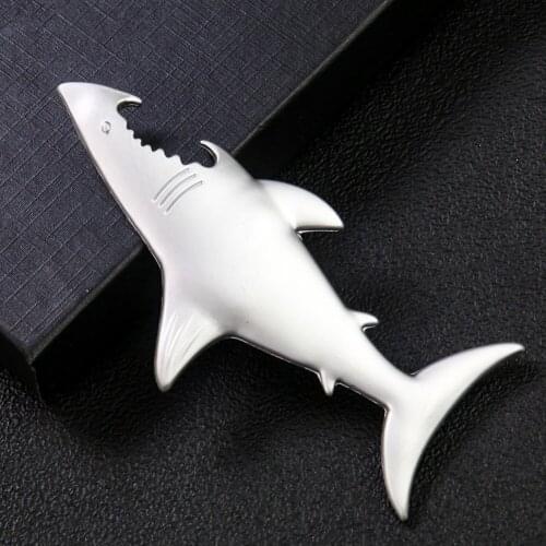 Metal Shark Bottle Opener Keychain Ocean Animal Home Decor Magnet Fridge Ornament Bar Beach Party Kitchenware Key Ring Man Gift