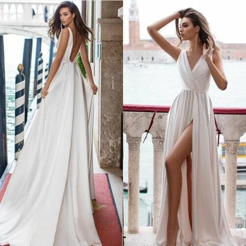 2020 New Beach Wedding Dresses with V Neck High Slit Bridal Gowns Backless Vestido De Novia