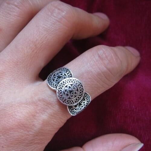 Chinas ethnic minorities' retro personalized hand-made Miao silver ring brushed small brass drum ring accessories