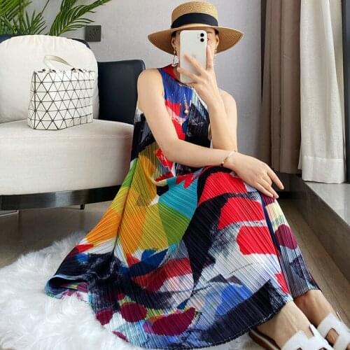 Pleated Women Dresses Summer Sleeveless The Big Pendulum Printing Long Dress Korean Fashion Graffiti Vestido Casual Elegant Robe