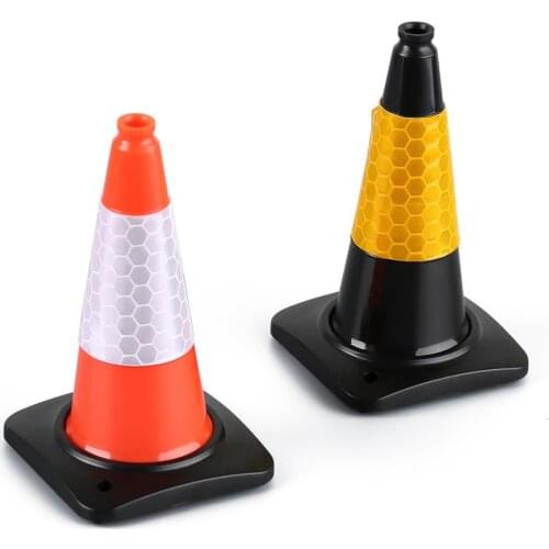4PCS Plastic Roadblock Traffic Cone for 1/10 RC Crawler Car Decoration Parts Axial SCX10 90046 D90 D110 TRAXXAS TRX4 TRX6