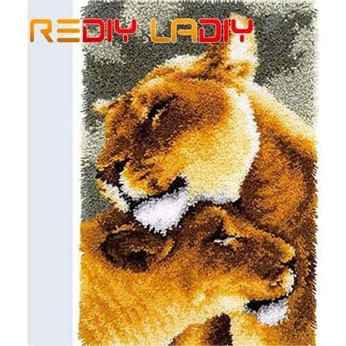 Latch Hook Rug Kit Make Your Own Rug Lion Friendship Crocheting Cushion DIY Carpet Rug Acrylic Yarn Printed Canvas Hobby & Craft