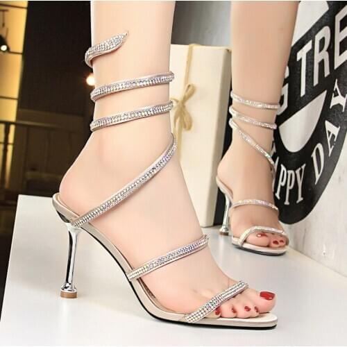 2020 New European and American Sexy Club Banquet Shoes Fine High-Heeled Coil Rhinestone Ankle around Strap Sandals