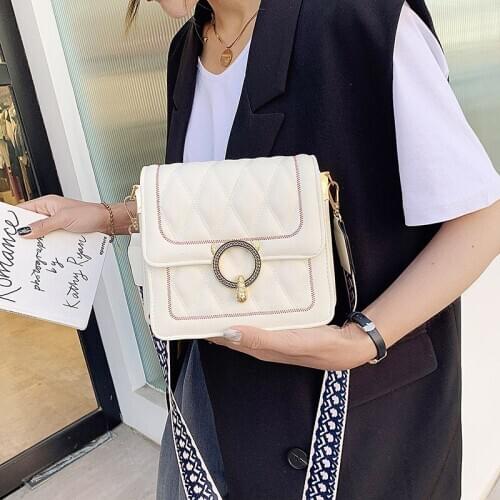 Female Bag 2020 New Trendy One-shoulder Messenger Small Bag Lock Buckle Fashion Ladies Small Square Bag Handbag