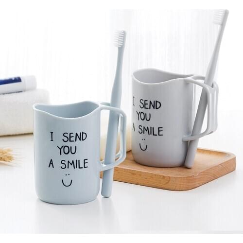 1PCS Household Mouthwash Cup with Handle Bathroom Couples Brushing Cup Toothbrush Storage Rack Hildrens Cute Plastic Tooth Mug