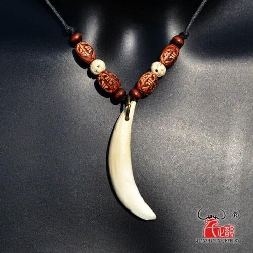 Cool boy Mens Bone Pendant Tibetan Amulet Fangs Natural Real Tooth Vintage Tooth Charm Tibet Yak Bone Necklace Lucky Gift