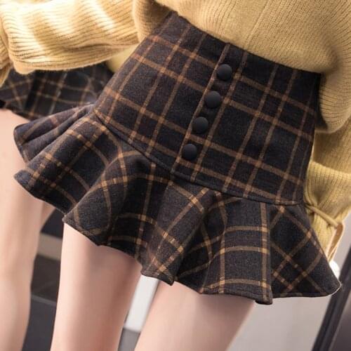 2020 autumn and winter new female high waist ruffled plaid woolen skirt short skirt fishtail bag hip hakama DQ1246