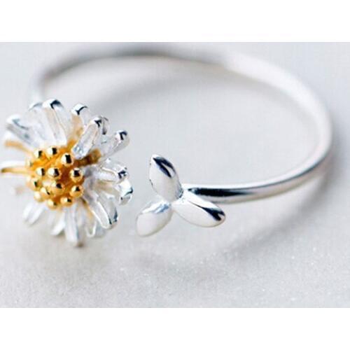 Personality Retro Vintage Silver Color Daisy Flower Rings For Women Wedding Engagement Jewelry Big Finger Rings Anillos