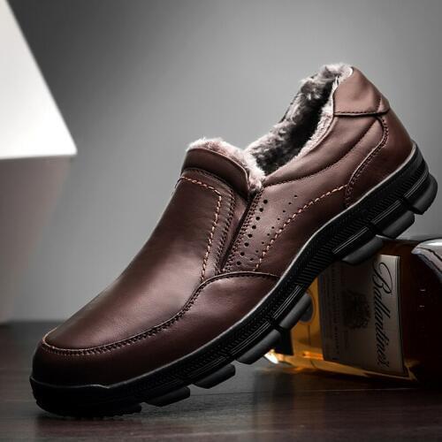 New Men Winter Warm Plush Leather Shoes Non-slip Black Brown Brand Casual Loafers with Fur Outdoor Sneakers Boots Shoes