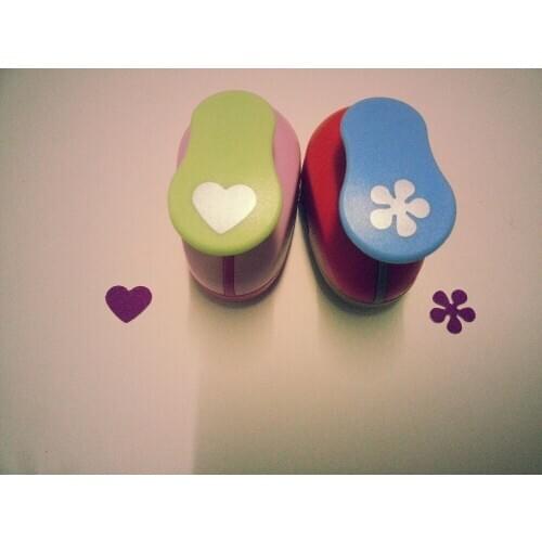 Free ship 2pcs 5/8 inch(1.6cm) heart and flower craft punch set Puncher Crafts Scrapbook Paper Cutter Hole Punches eva punch