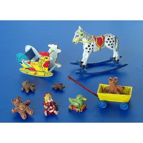 Scene model Resin WWII childrens toy set 1:35