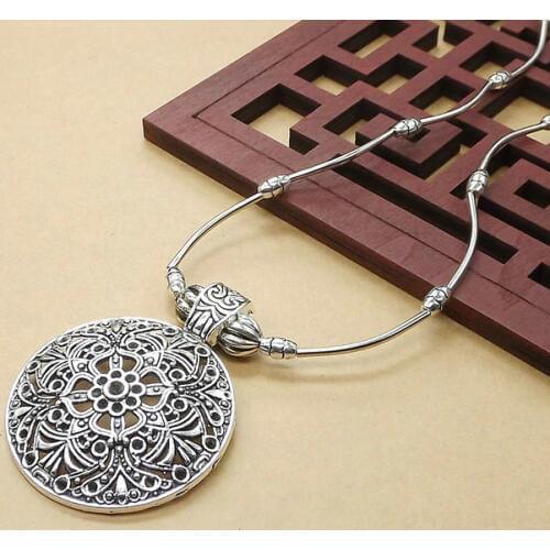 HOCOLE Brand New Hollow Vintage Bohemia Necklace Charm Vintage Women Flower Jewelry Tibet Silver Pendant Statement Necklaces