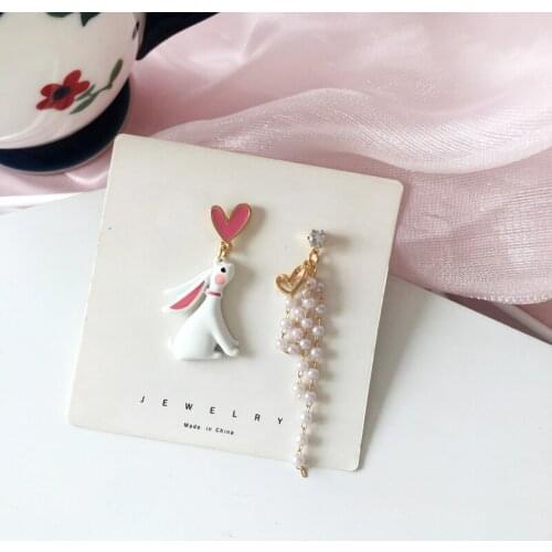 Cute bunny temperament beautiful pearl tassel asymmetric love rabbit earrings for women
