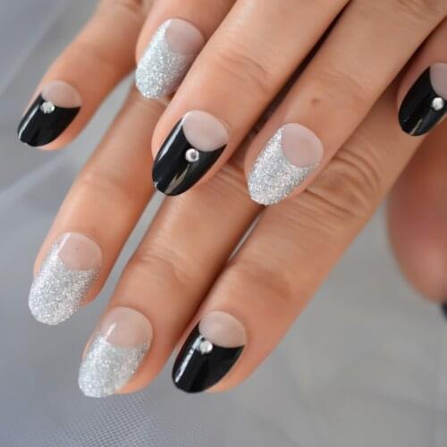 Cruella Black White Medium-Short Press On Nails With Glitter And Jewelry Simple Design Single False Diamond Suppies For Gels Set