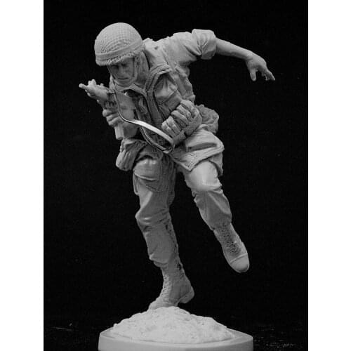 1/16 Paratrooperl sitting Resin Figure Building Kit