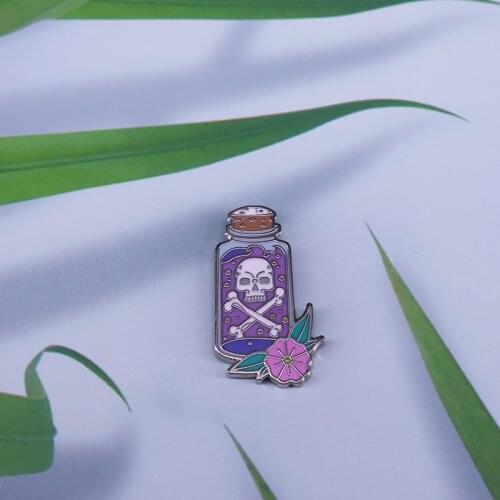 Dead Flowers Skull Can or Bottle enamel pin