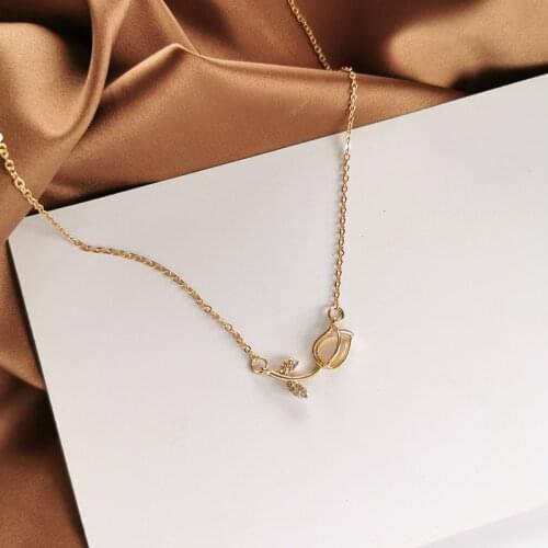 Necklace for Women Rose Jewelry Elegant Resin Crystal Women Jewelry Accessories Trend 2021