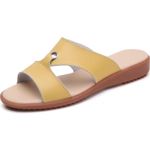 New Women Slides Sandals White Non-slip Soft Bottom Sandalias Mujer Slippers Summer Leisure Shoes Female Cool Colors Mules Cheap