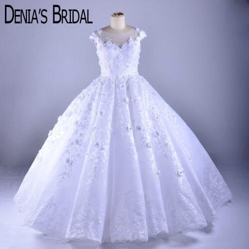 Puffy Ruched Wedding Dresses Crew Neck Flowers Lace Applique Floor Length Bridal Gowns