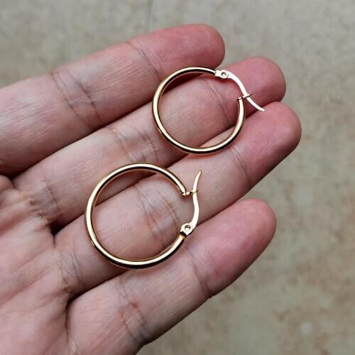 Gold Color 25mm Circle Women Hoop Earrings Ear Loop Smooth Ring Polishing 316 Stainless Steel Jewelry IP Plating Anti Allergy