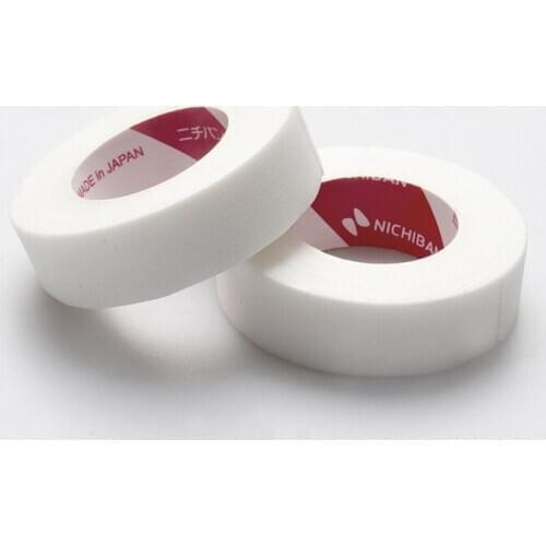 10 Pcs Eyelash Paper Patches Japanese Insulating Tape for Eyelash Grafting Perforated Breathable Non-Woven Tape Makeup Tool