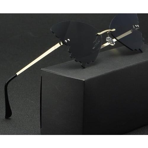 Retro Trendy Women Sunglasses Fashion Brand Design Metal Glasses Luxury Female Sun Mirror Vintage Women Sun Glasses Uv400